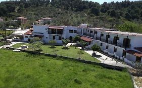 Vontzos Hotel